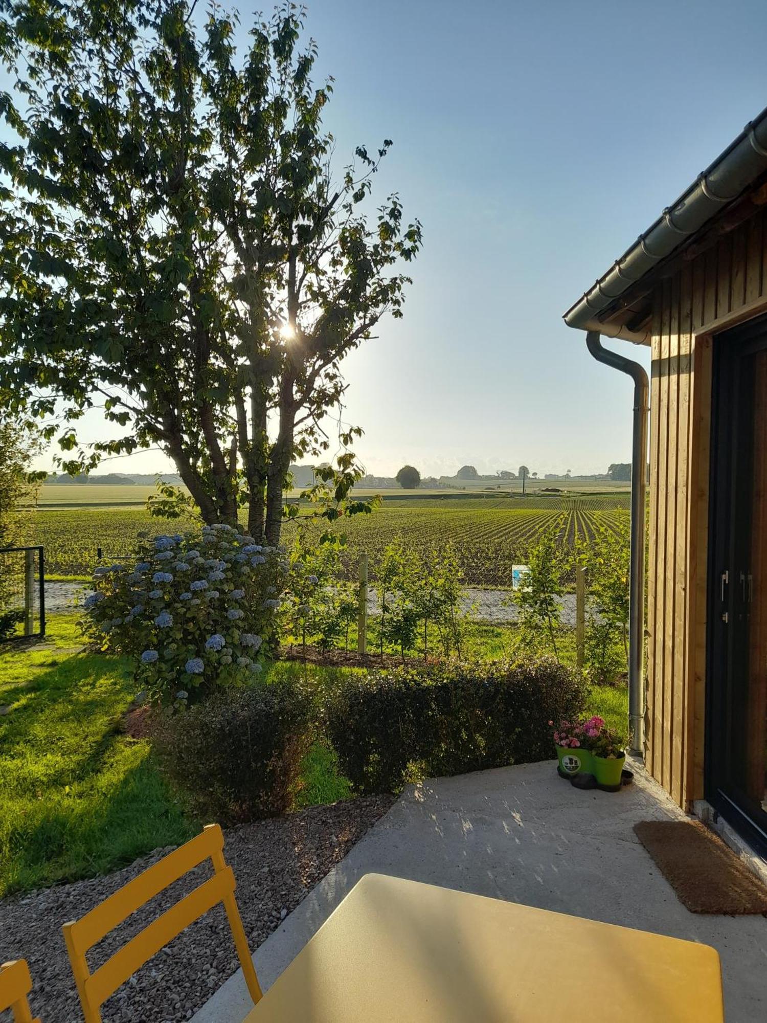 Le Manege Villa Thiétreville Exteriör bild